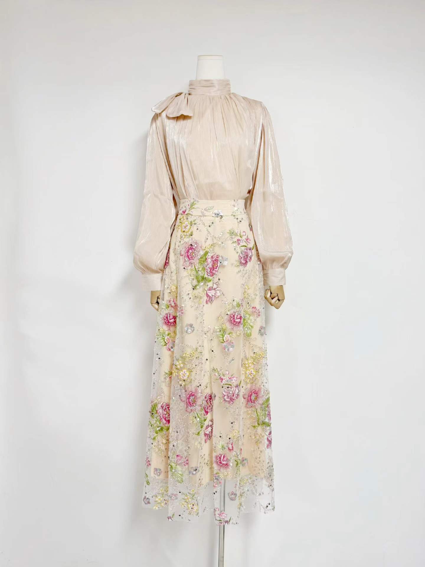 VGH Elegant Chic Black Floral  - đánh giá và giá Women Formal Wear Set